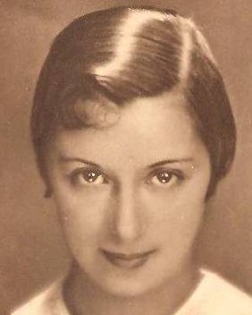 勒妮·德维莱尔 Renée Devillers照片