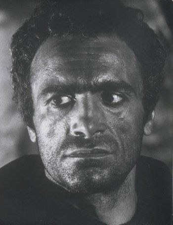 路易吉·皮斯蒂利 Luigi Pistilli照片