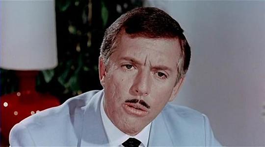 卢恰诺·萨尔切 Luciano Salce照片