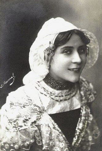 西尔薇 Sylvie照片