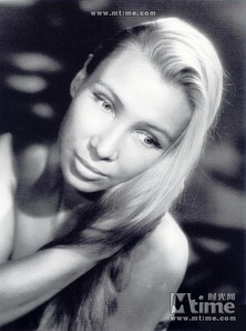 西尔维亚·蒙福尔 Silvia Monfort照片