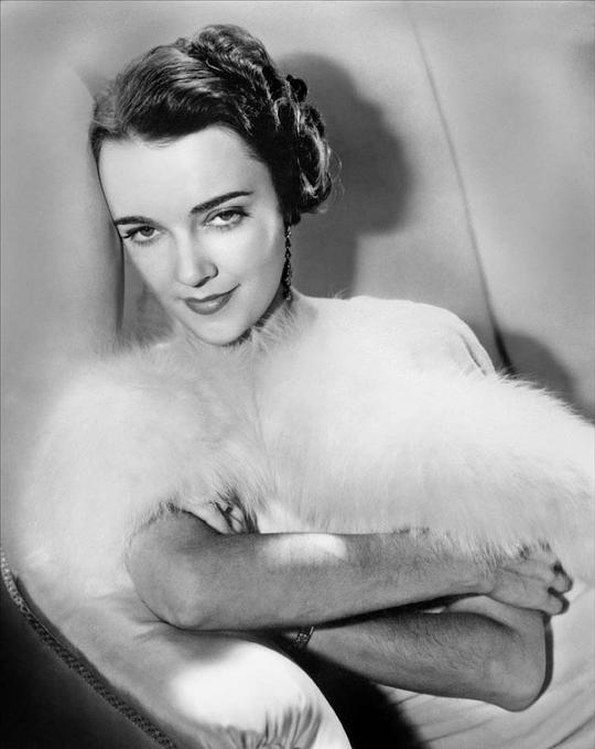 杰奎琳·德吕巴克 Jacqueline Delubac照片