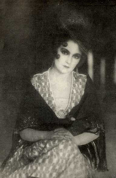 伊芙·弗朗西斯 Ève Francis照片