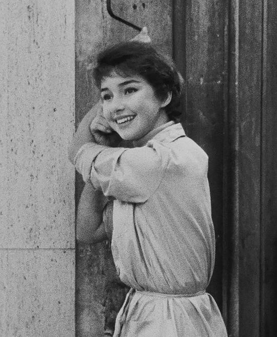 约里·贝尔坦 Yori Bertin照片