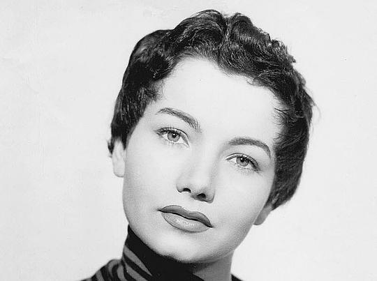 妮科尔·贝纳尔 Nicole Besnard照片