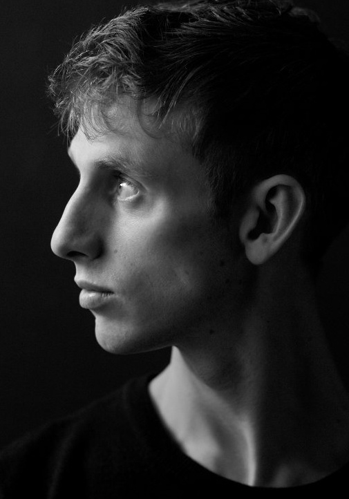 罗伯特·埃姆斯 Robert Emms照片