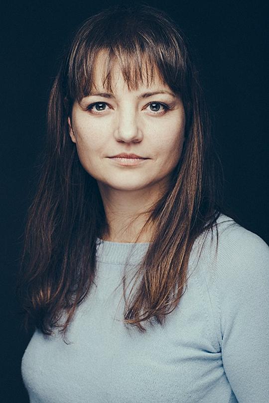 劳拉·布罗 Laura Bro照片