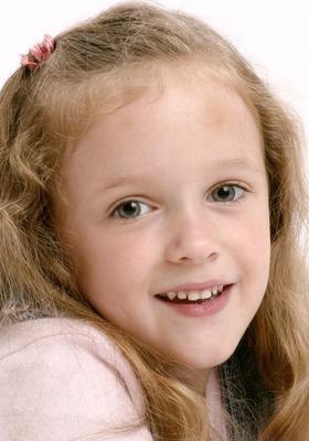 卡拉·霍夫曼 Kara Hoffman照片