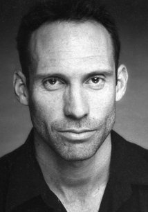 史蒂芬·李·马奎德 Steve Le Marquand照片